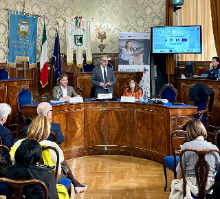 Macerata - Seminario lavoro e formazione, Aguzzi: "Ascoltiamo il territorio"